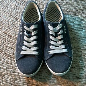 TAOS Blue wash canvas sneakers.